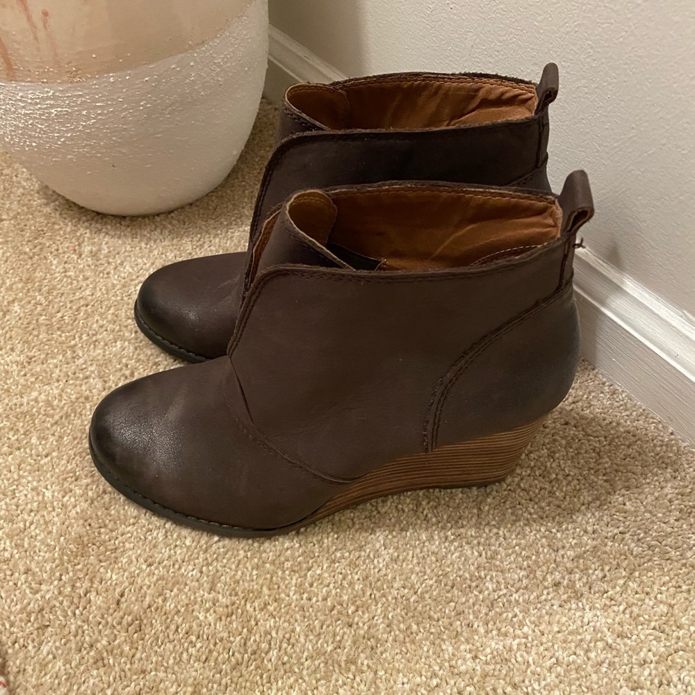 Wedge booties
